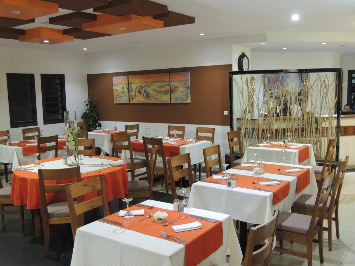 Plumeria Hotel Antsirabe Exterior foto